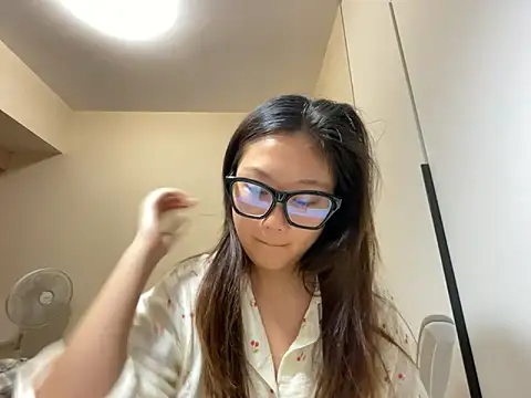 Snapshot of xena0501 chatting on 09-24-25, 12:52 xena0501 online show from 09-24-25, 12:52