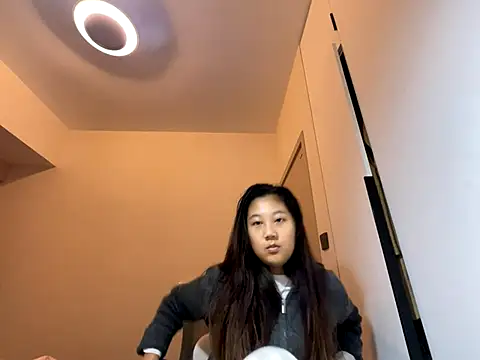 Snapshot of xena0501 chatting on 10-26-25, 02:56 xena0501 online show from 10-26-25, 02:56