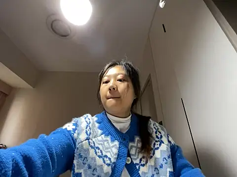 Snapshot of xena0501 chatting on 11-08-25, 06:24 xena0501 online show from 11-08-25, 06:24