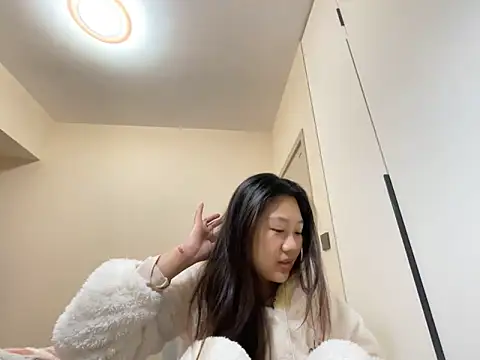 Snapshot of xena0501 chatting on 11-18-25, 03:05 xena0501 online show from 11-18-25, 03:05