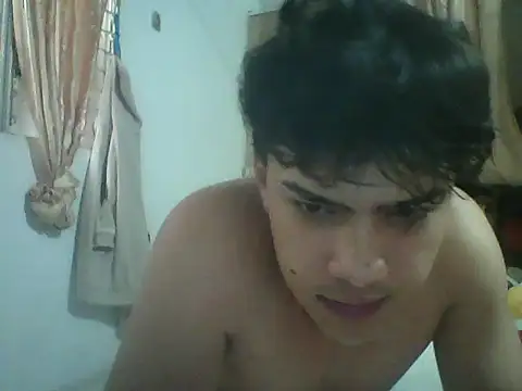 Snapshot of dani_titan320 chatting on 12-03-25, 08:18 dani titan320 online show from 12-03-25, 08:18