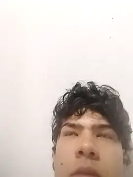 Snapshot of dani_titan320 chatting on 01-14-26, 11:27 dani titan320 online show from 01-14-26, 11:27