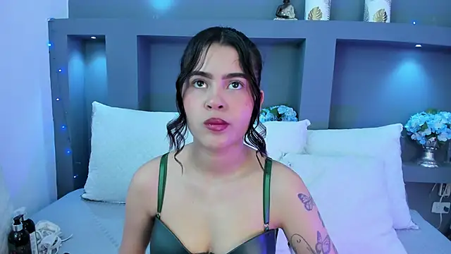 Snapshot of MaiaaCandy chatting on 09-16-25, 03:35 MaiaaCandy online show from 09-16-25, 03:35