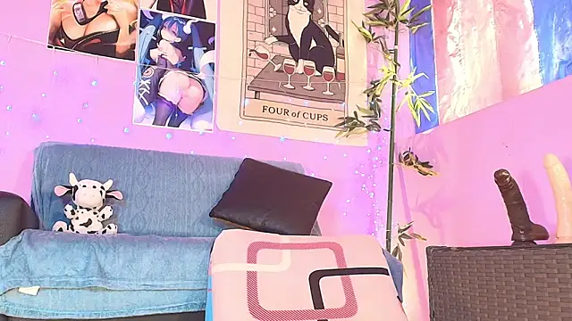 Snapshot of Gaia_Gatex chatting on 11-05-25, 01:11 Gaia Gatex online show from 11-05-25, 01:11