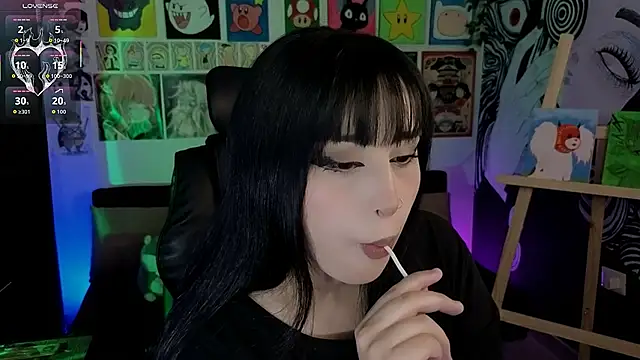 Yuhwan  online show from 03-28-26, 12:10