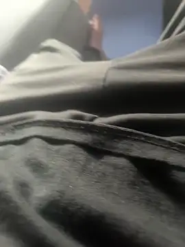 Snapshot of high_geil chatting on 12-17-25, 09:26 high geil online show from 12-17-25, 09:26