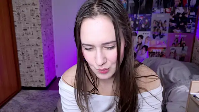 LucyRose3 online show from 11-19-25, 04:29