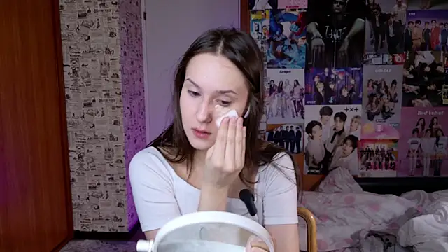 LucyRose3 online show from 12-17-25, 03:07