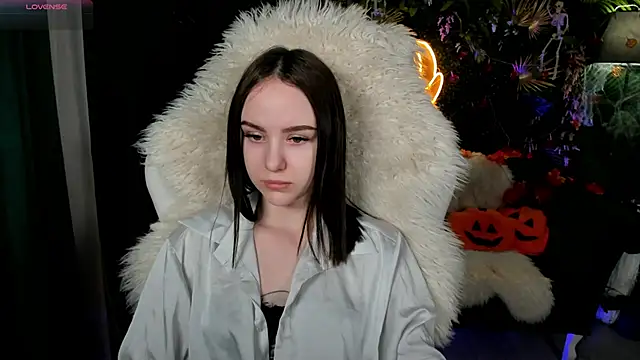 MarySparkle online show from 10-20-25, 04:46