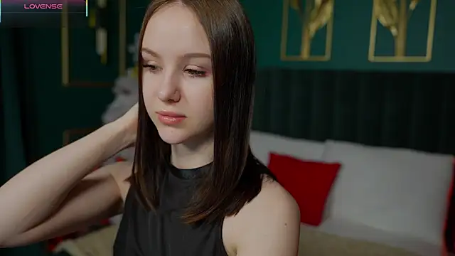 MarySparkle online show from 01-13-26, 04:51