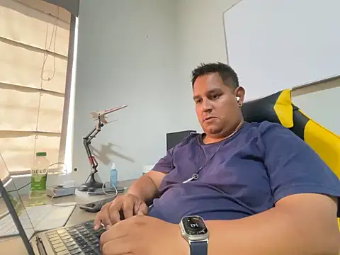 Gordito319 online show from 04-19-26, 06:43