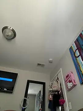 zanaaluvv online show from 09-15-25, 12:49