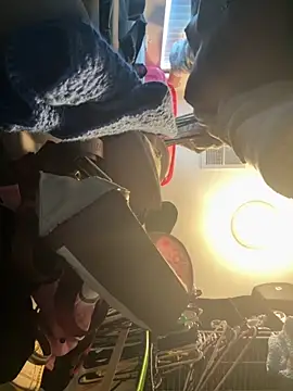 zanaaluvv online show from 10-15-25, 04:18