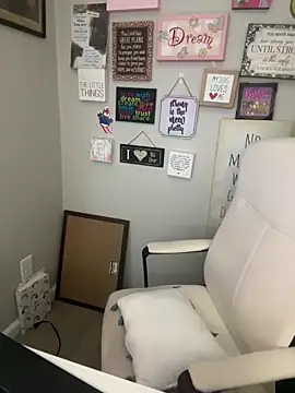 Snapshot of Juicystorm chatting on 02-06-26, 03:48 Juicystorm online show from 02-06-26, 03:48