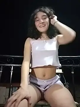 Snapshot of LuaBusch chatting on 06-13-26, 04:21 LuaBusch online show from 06-13-26, 04:21