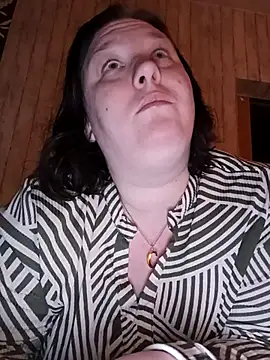 Feuchtekitty92xh online show from 11-26-25, 06:31