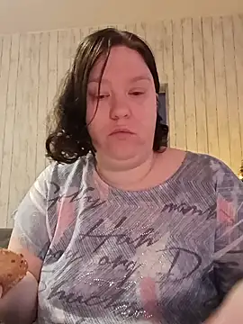 Feuchtekitty92xh online show from 12-04-25, 07:28