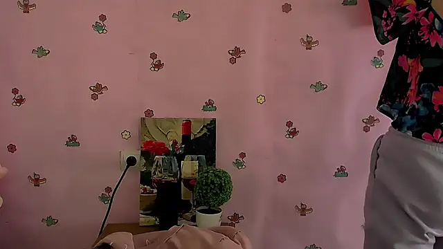 FeelMe   online show from 10-31-25, 10:49