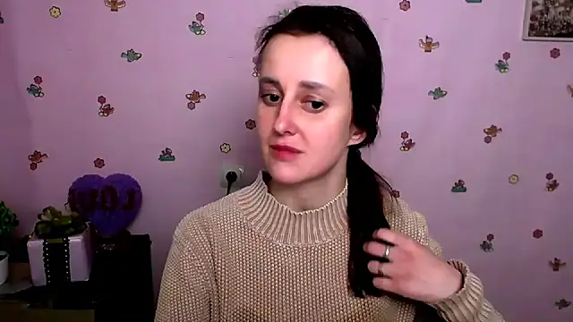 Snapshot of FeelMe__ chatting on 02-05-26, 08:13 FeelMe online show from 02-05-26, 08:13