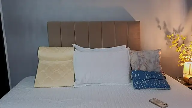 Snapshot of Penelophe01 chatting on 03-07-26, 07:11 Penelophe01 online show from 03-07-26, 07:11