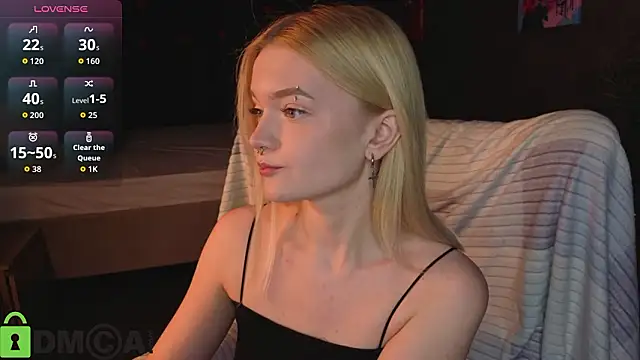 Carrie Foster online show from 03-30-26, 01:45