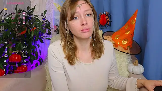 Snapshot of evashiny_ chatting on 10-26-25, 03:12 evashiny online show from 10-26-25, 03:12