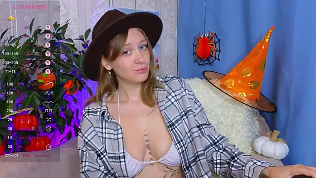 evashiny  online show from 10-29-25, 04:04