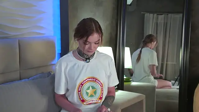 AriWild online show from 03-26-26, 05:13