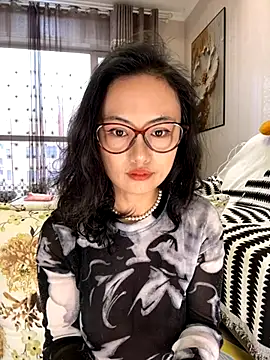 Snapshot of wen521 chatting on 10-21-25, 01:17 wen521 online show from 10-21-25, 01:17