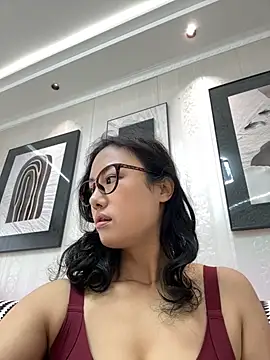 Snapshot of wen521 chatting on 10-23-25, 03:17 wen521 online show from 10-23-25, 03:17