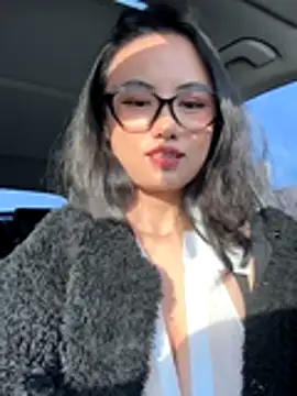 Snapshot of wen521 chatting on 12-03-25, 12:51 wen521 online show from 12-03-25, 12:51