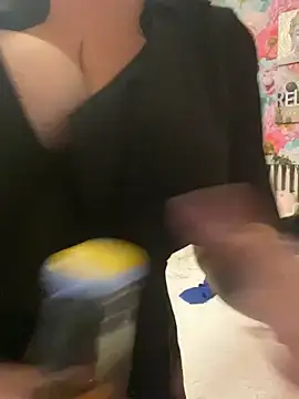 Snapshot of Sassylady chatting on 10-18-25, 06:52 Sassylady online show from 10-18-25, 06:52