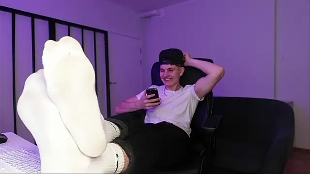 Mark Karson online show from 12-05-25, 06:04