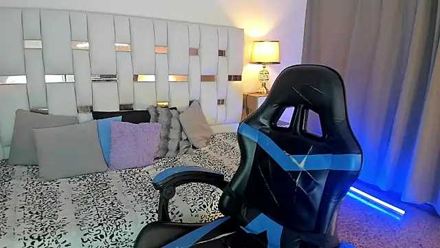 Snapshot of nextboywell1 chatting on 03-15-26, 03:12 nextboywell1 online show from 03-15-26, 03:12