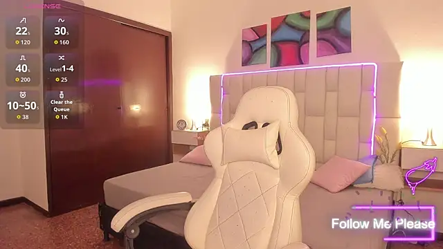 Snapshot of nextboywell1 chatting on 04-11-26, 03:11 nextboywell1 online show from 04-11-26, 03:11