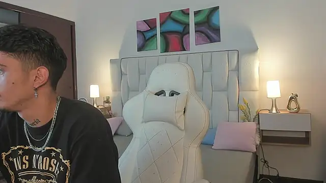 Snapshot of nextboywell1 chatting on 04-12-26, 03:00 nextboywell1 online show from 04-12-26, 03:00