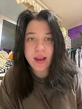 Snapshot of Kemeli008 chatting on 11-19-25, 02:39 Kemeli008 online show from 11-19-25, 02:39