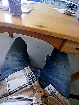 OsbertMikes online show from 09-30-25, 07:35