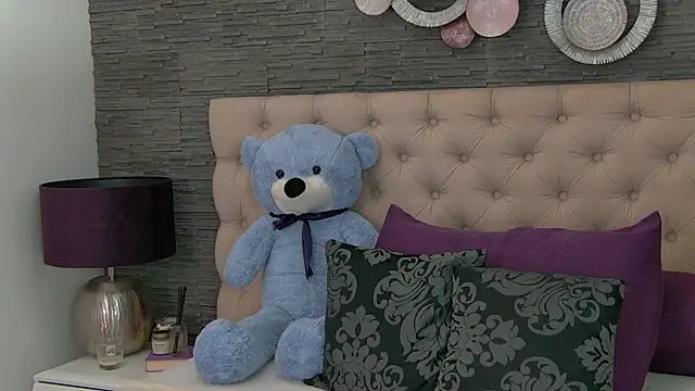 Candy Babe  online show from 11-11-25, 05:18