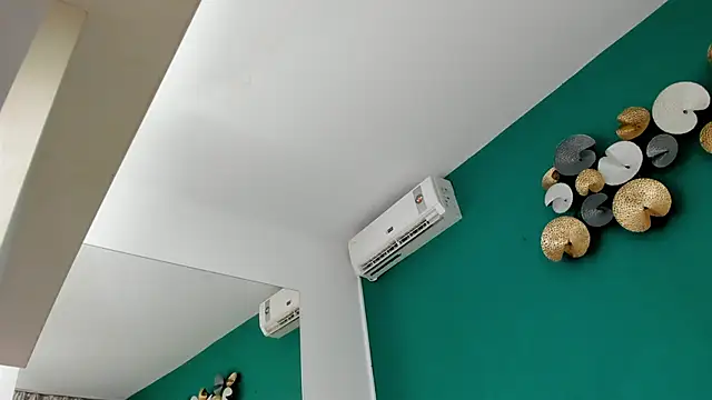 Candy Babe  online show from 12-04-25, 05:39