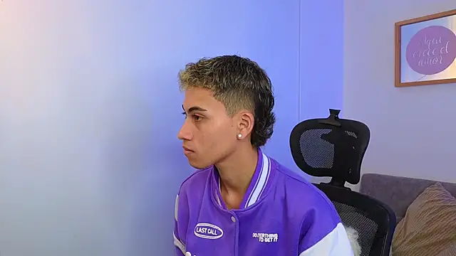 yulian vasquez online show from 10-09-25, 12:36