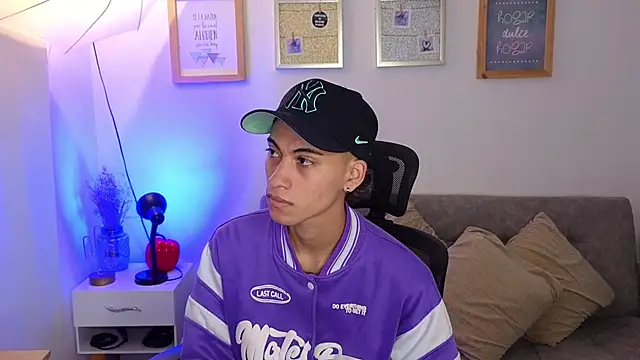 yulian vasquez online show from 11-10-25, 12:26