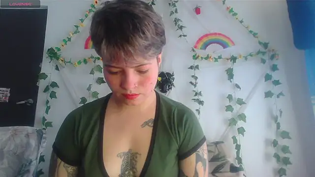 Snapshot of Mitsuha_gate chatting on 01-08-26, 03:03 Mitsuha gate online show from 01-08-26, 03:03