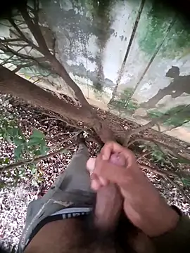 Snapshot of Desi_Horny_Boys chatting on 09-19-25, 11:44 Desi Horny Boys online show from 09-19-25, 11:44