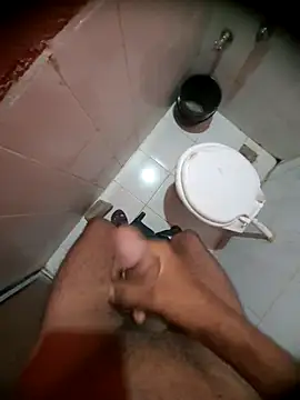 Snapshot of Desi_Horny_Boys chatting on 10-15-25, 05:24 Desi Horny Boys online show from 10-15-25, 05:24