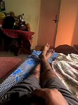 Snapshot of kissyou__89 chatting on 10-18-25, 04:15 kissyou 89 online show from 10-18-25, 04:15