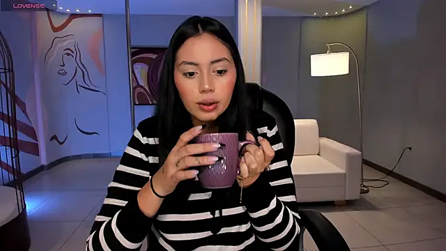 AmbarJames  online show from 10-09-25, 10:46