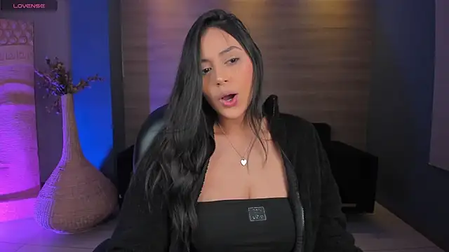 AmbarJames  online show from 12-17-25, 12:00