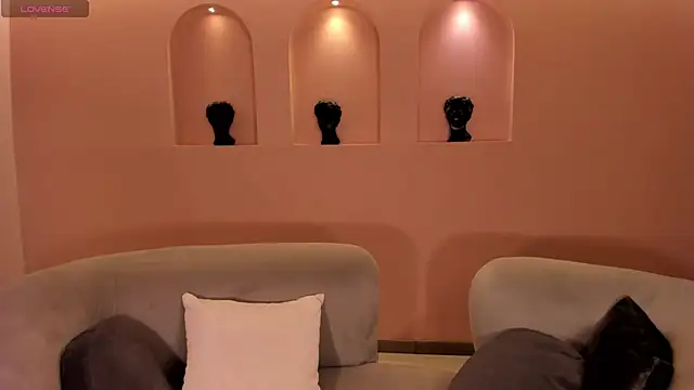 AmbarJames  online show from 04-21-26, 11:16