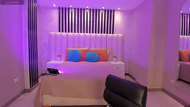 Snapshot of MilaLawrence chatting on 03-03-26, 01:50 MilaLawrence online show from 03-03-26, 01:50